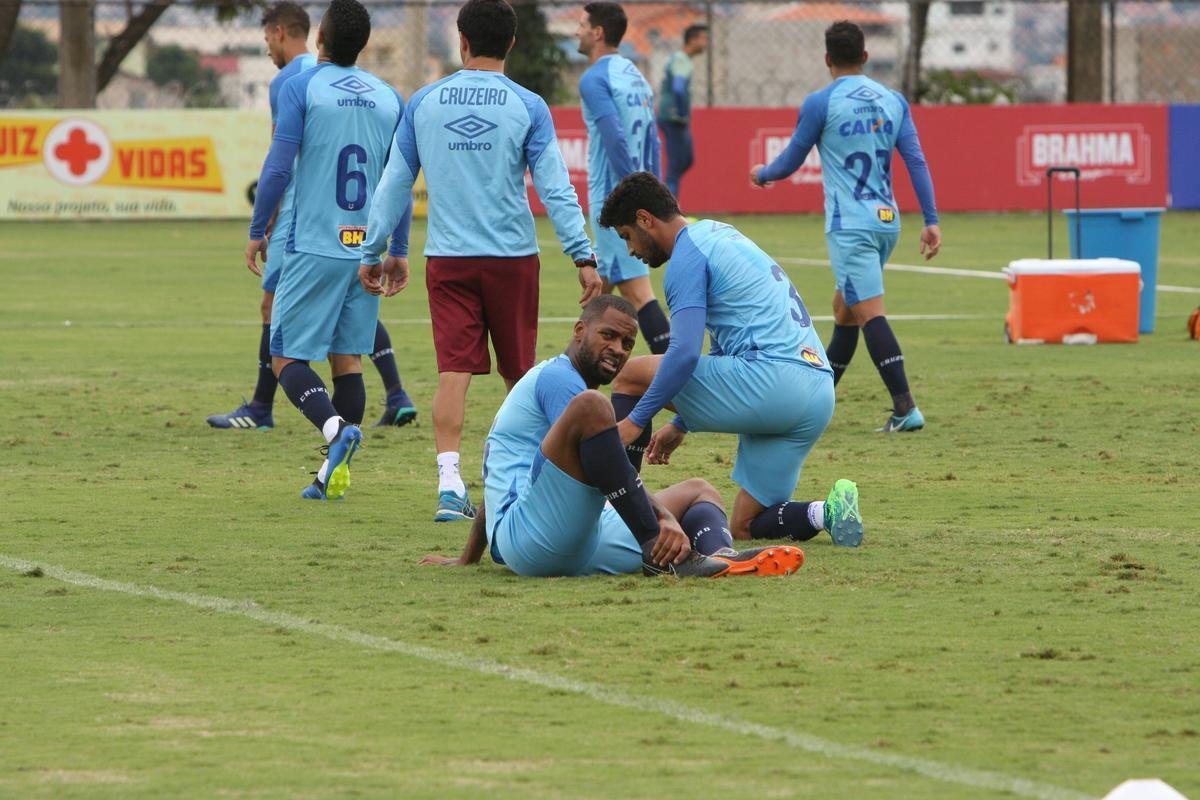 Imagens do treino do Cruzeiro neste domingo (20/05/2018)
