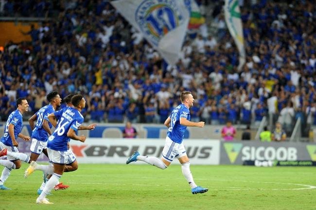 Fotos do jogo de ida da semifinal do Campeonato Mineiro, entre Cruzeiro e Athletic, no Mineiro