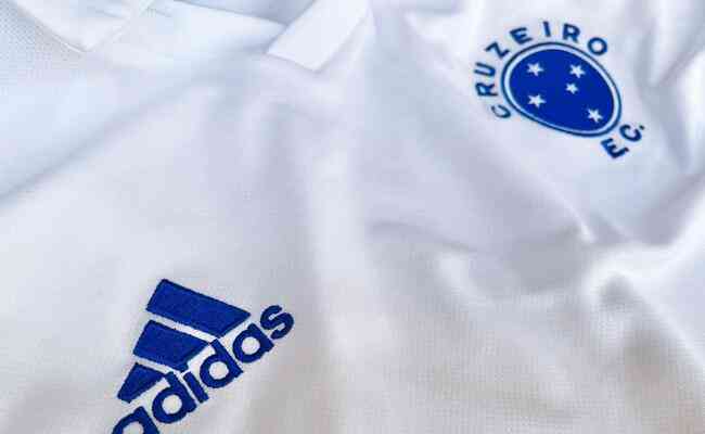 Novo uniforme do Cruzeiro custa R$299,99