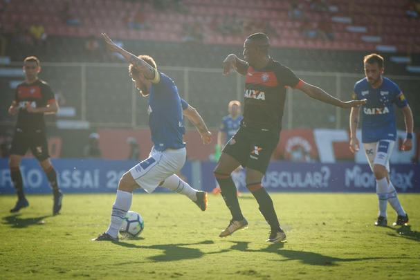 Cruzeiro empatou com Vitória no Barradão, em Salvador, por 1 a 1, pela 17ª rodada do Brasileiro