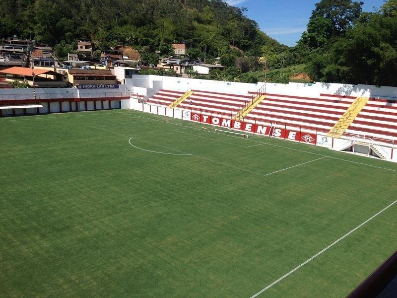 O estdio Antnio Guimares de Almeida, conhecido como Almeido, recebe os jogos do Tombense. As arquibancadas comportam 3.053 espectadores.