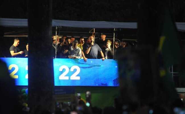 Bolsonaro durante discurso nesta quarta-feira na Praa da Liberdade, em Belo Horizonte