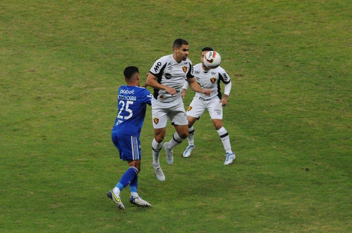 Fotos do jogo entre Cruzeiro e Sport, no Mineiro, em Belo Horizonte, pela 15 rodada da Srie B do Campeonato Brasileiro (28/6/2022)
