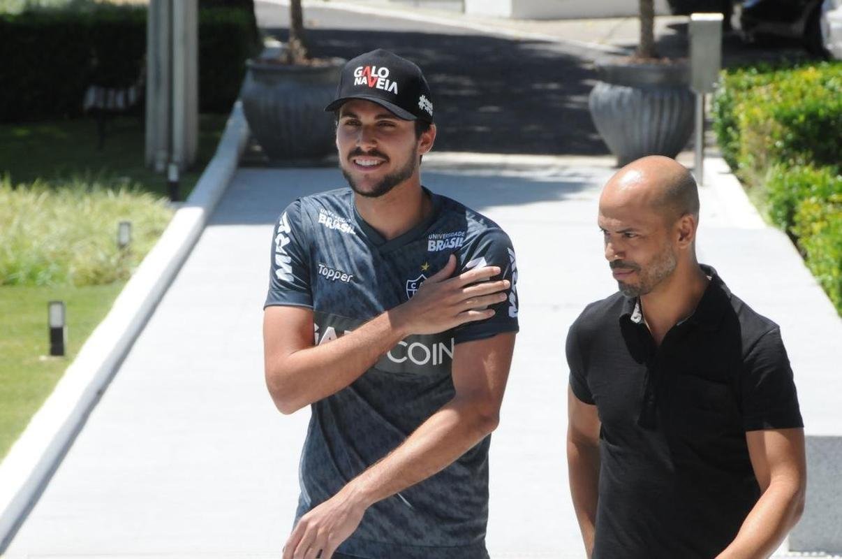 Defensor Igor Rabello deixou o Botafogo para assinar por cinco anos com o Atltico 