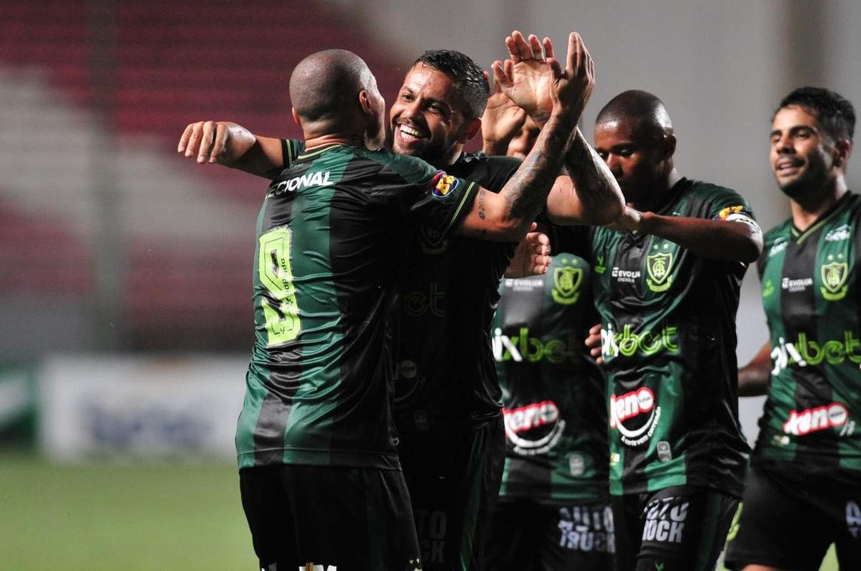 Amrica e Democrata-GV se enfrentaram no Independncia pela 2 rodada do Campeonato Mineiro