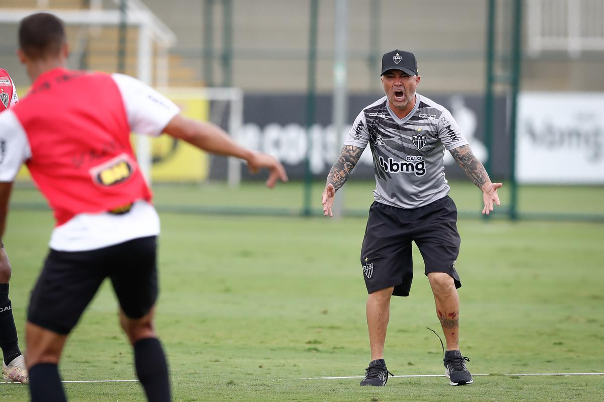 Atlético se prepara para enfrentar o Internacional