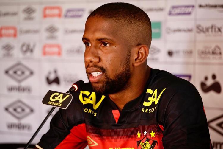 Toró, atacante (Sport)