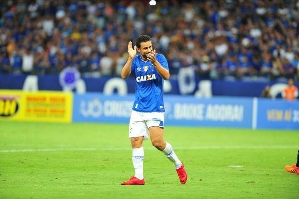 Imagens do jogo entre Cruzeiro e Tupi, no Mineiro