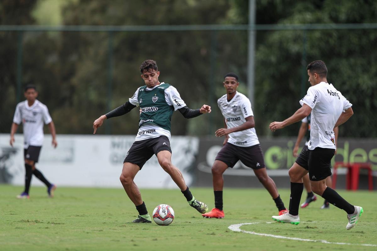 Fotos do treino do Atltico desta sexta, o primeiro aps a sada de Sampaoli
