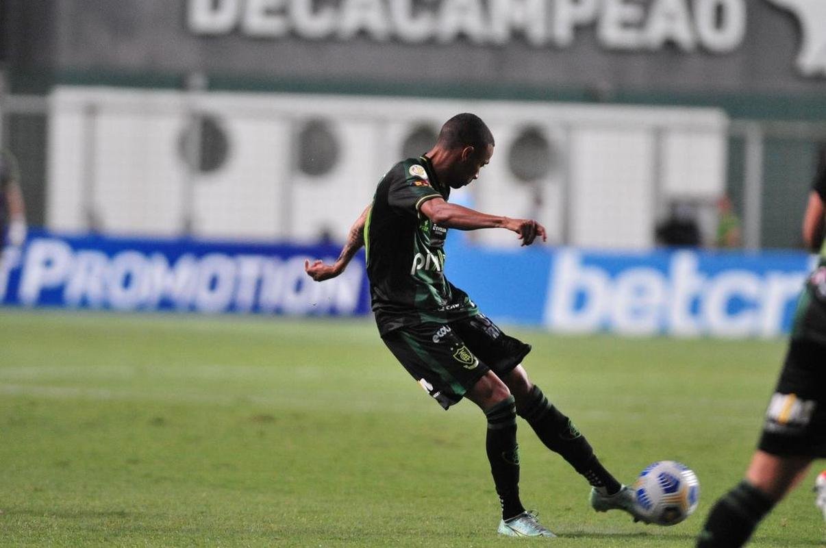 Fotos da vitria do Amrica sobre o Fortaleza, por 2 a 1, no Independncia, pela 29 rodada da Srie A do Campeonato Brasileiro