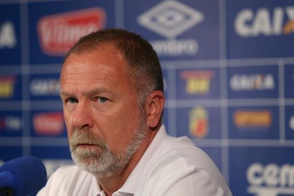 Mano Menezes celebrou retorno ao Cruzeiro e traou planos para reao do clube no Brasileiro