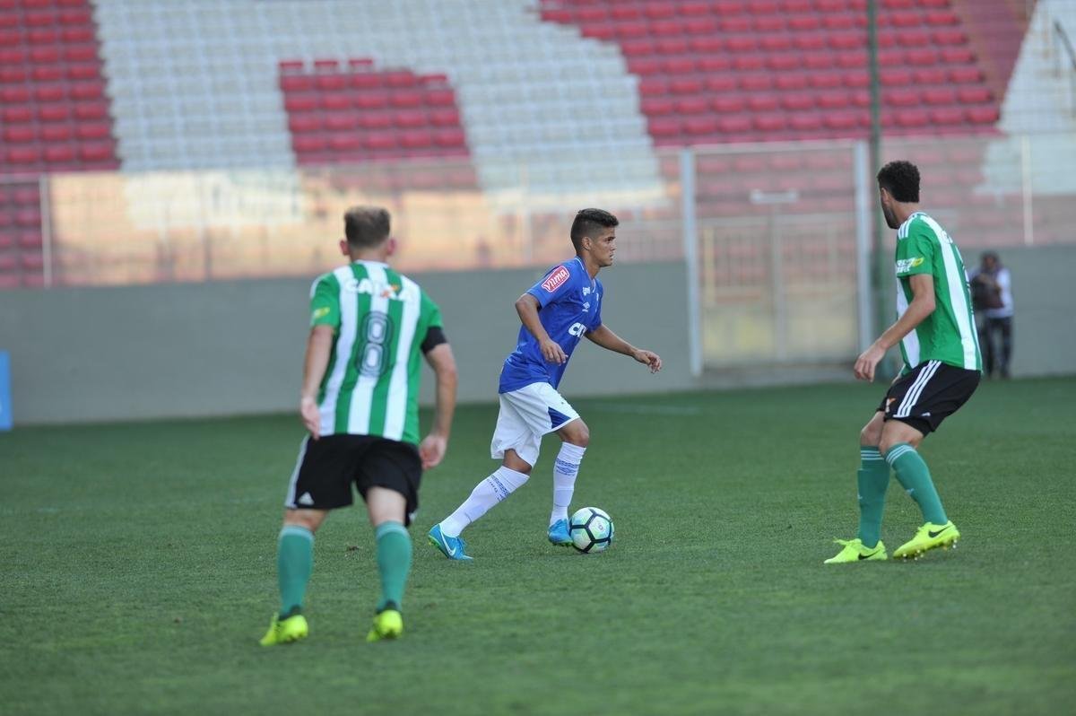 Imagens do jogo entre Cruzeiro e Coritiba, no Independncia, pela final do Campeonato Brasileiro Sub-20