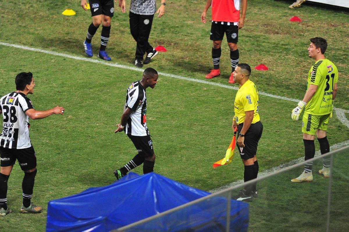 Fotos do jogo entre Athletic e Atltico, no Independncia, em Belo Horizonte, pela 11 rodada do Campeonato Mineiro 2021