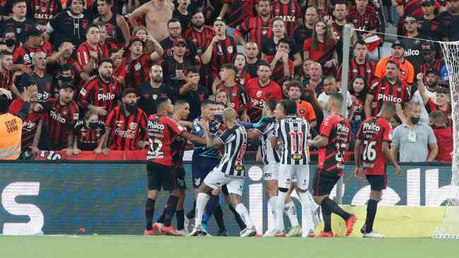 Fotos da vitória do Galo sobre o Athletico-PR na final da Copa do Brasil, na Arena da Baixada