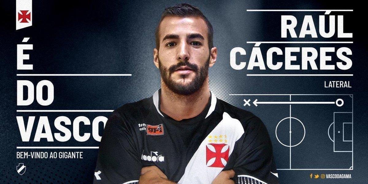 O Vasco anunciou a contratao do lateral-direito Ral Cceres