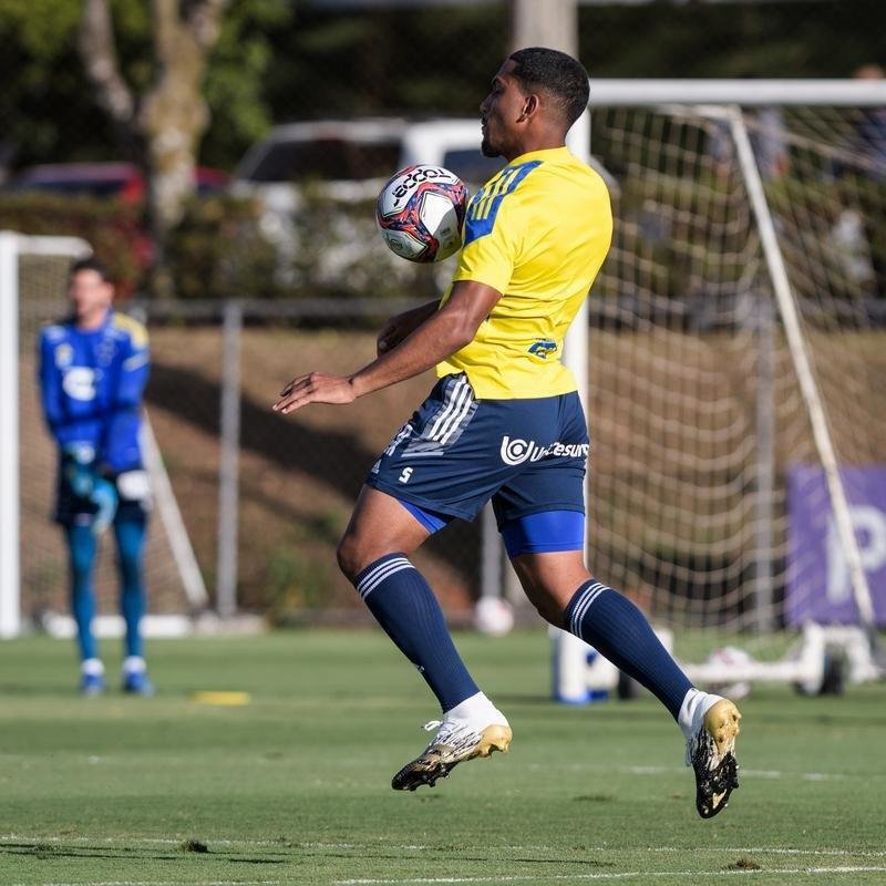 Fotos do treino do Cruzeiro desta tera-feira (10/08), na Toca II