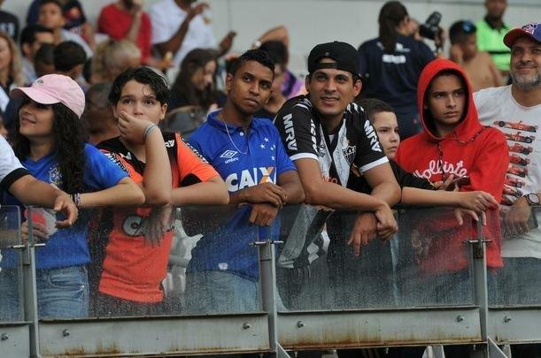 Fotos do 'Game of Dreams', jogo festivo dos Amigos do Ronaldinho contra os Amigos do Penta
