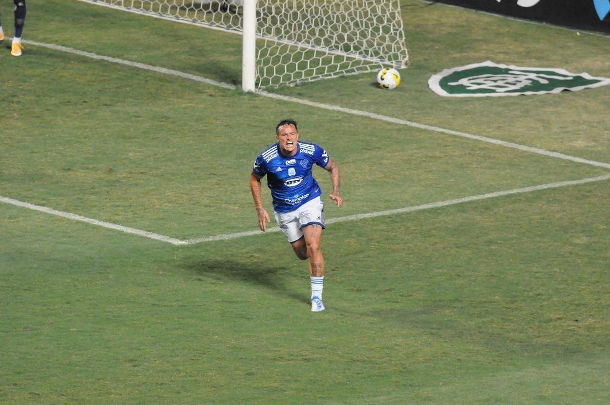 Fotos do jogo entre Cruzeiro e Remo pela Copa do Brasil