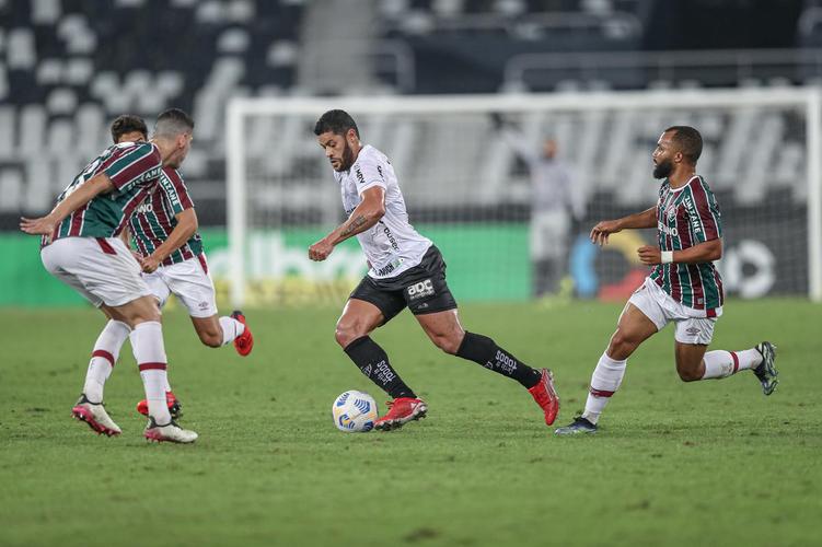 Fluminense e Atlético se enfrentaram nesta quinta-feira (26), em jogo de ida das quartas de final da Copa do Brasil