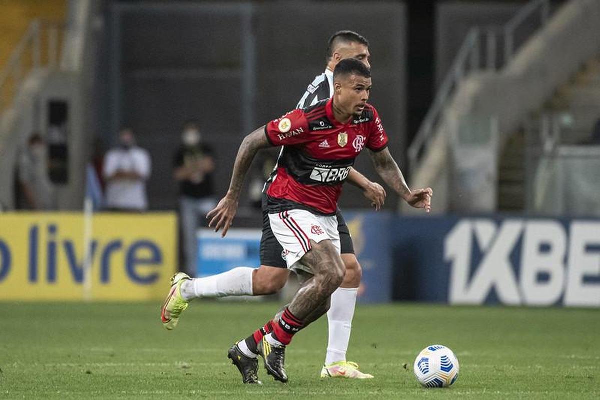 Fotos do jogo entre Grmio e Flamengo, na Arena do Grmio, em Porto Alegre, pela segunda rodada do Campeonato Brasileiro (23/11/2021)