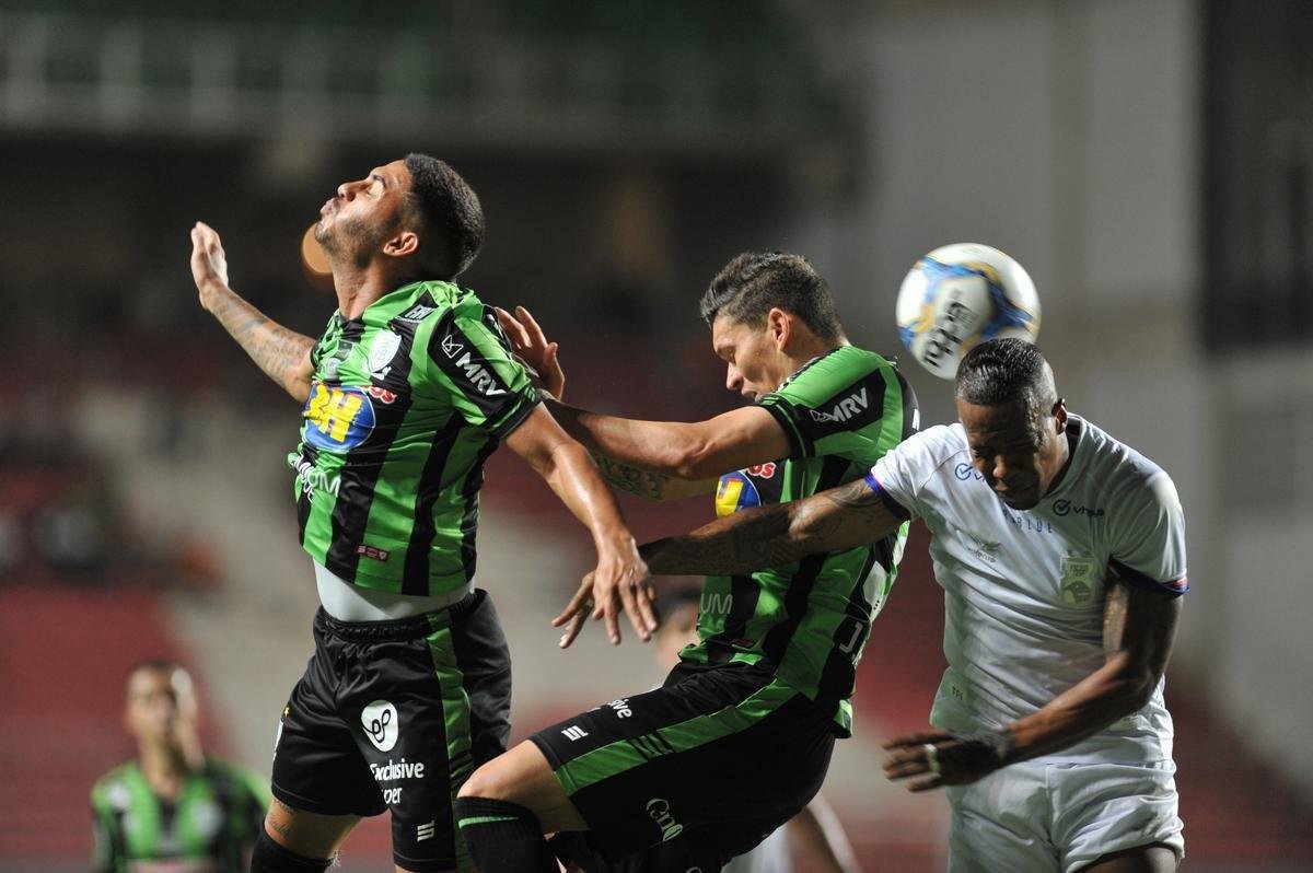 Amrica e Paran Clube se enfrentam pela 33 rodada da Srie B, no Horto