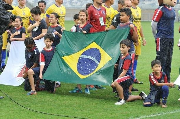 Fotos do 'Game of Dreams', jogo festivo dos Amigos do Ronaldinho contra os Amigos do Penta