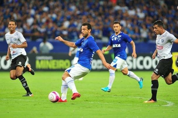 Imagens do jogo entre Cruzeiro e Tupi, no Mineiro