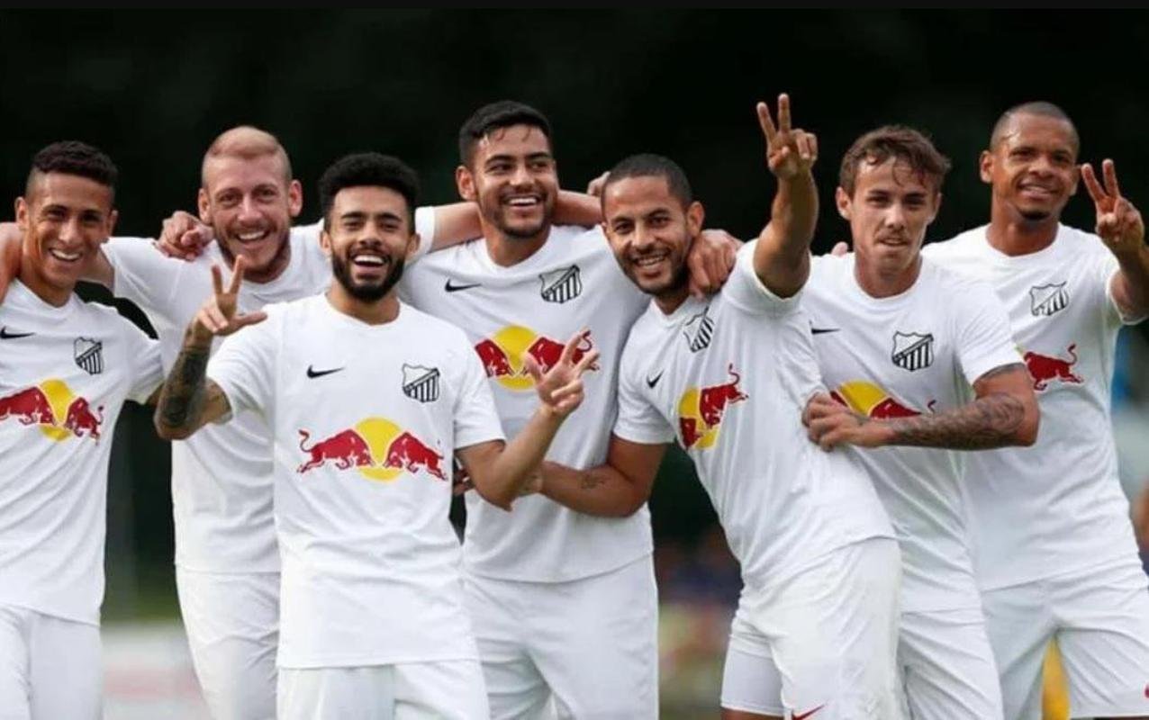 2019 - Bragantino era lder com 16 pontos, quatro  frente do 5 colocado (Ponte Preta), e subiu  Srie A de 2020 como campeo da B.