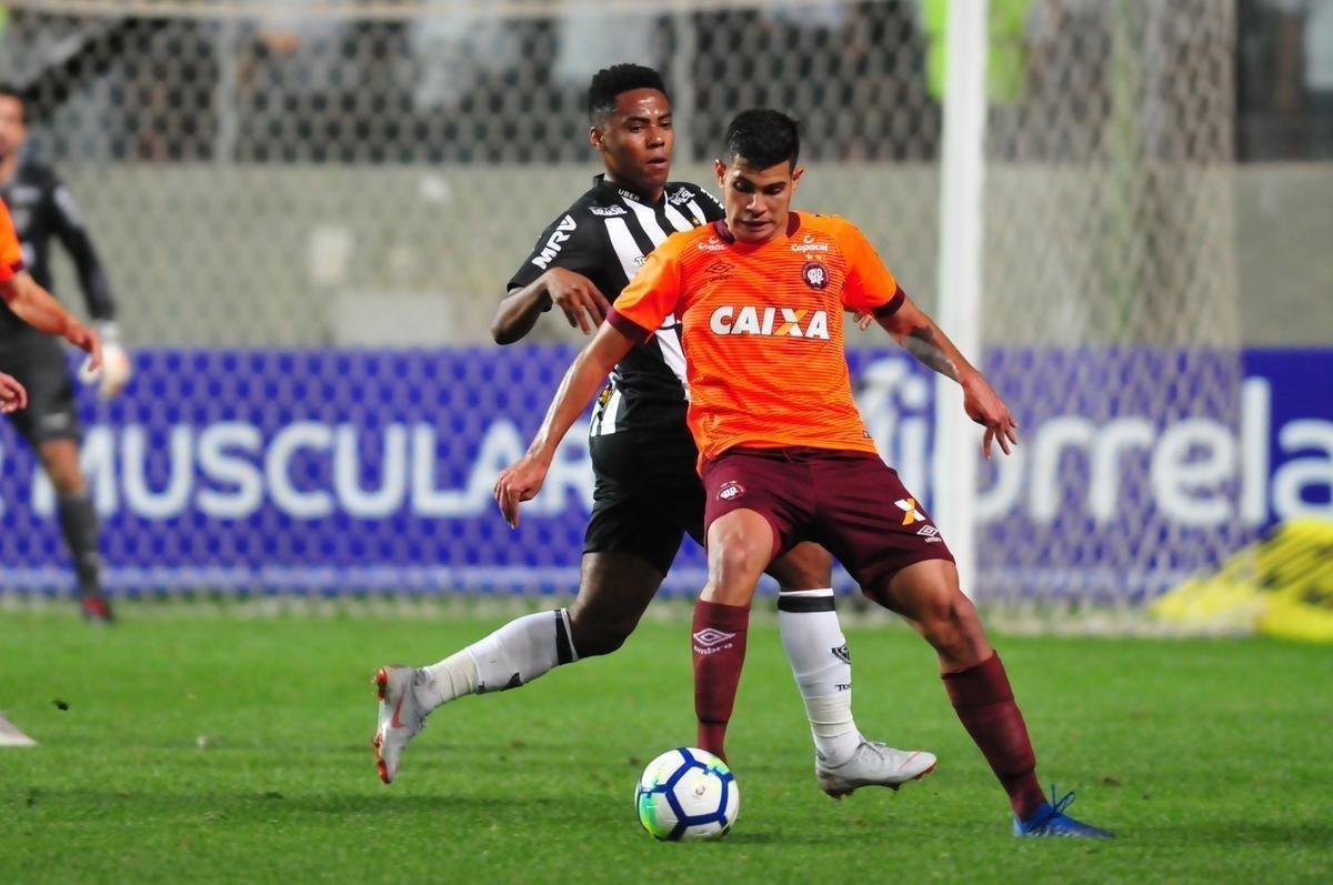 Fotos do jogo desta segunda-feira entre Galo e Furaco