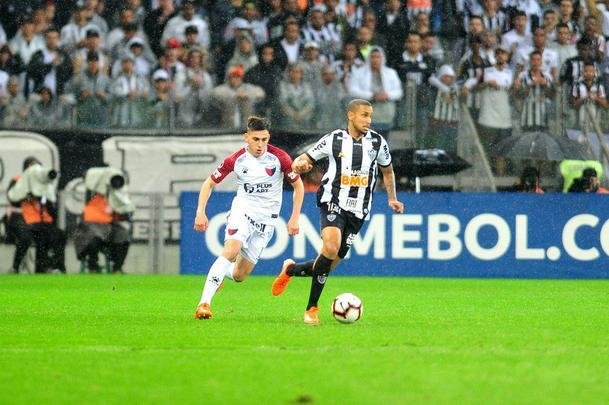 Fotos do primeiro tempo do duelo entre Atltico e Coln, no Mineiro, pela semifinal da Copa Sul-Americana