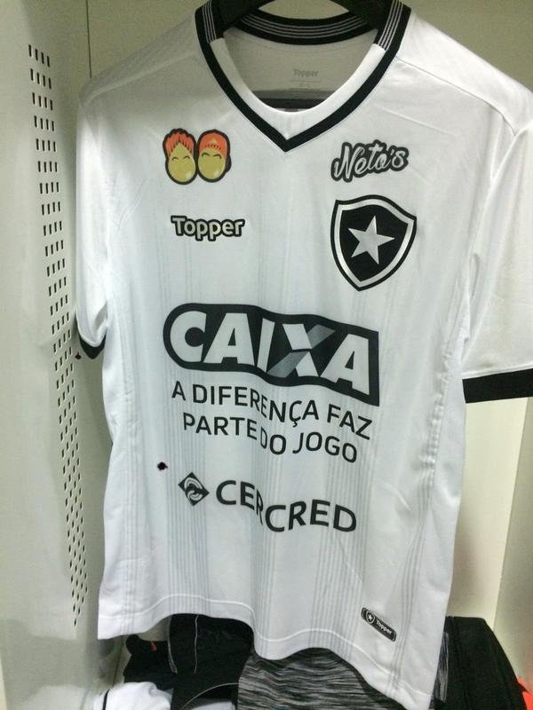 Camisas de Atltico e Botafogo apresentam siglas em meno a esportes paralmpicos. A ao faz referncia ao Dia Internacional da Pessoa com Deficincia (3 de dezembro).
