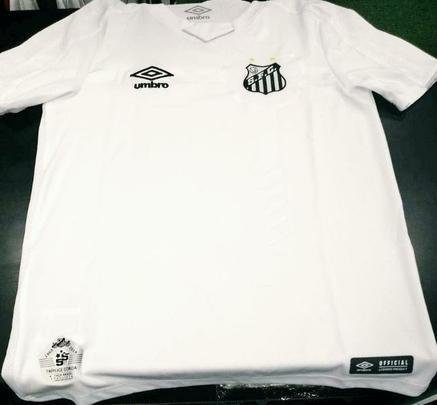Uniforme 1 do apresentado pela Umbro antes da estreia no Brasileiro