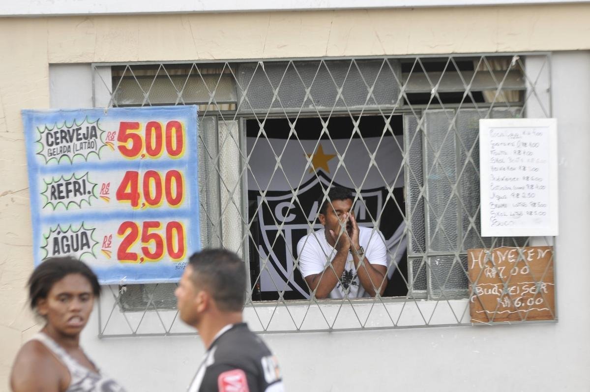 Torcida do Atltico compareceu em bom nmero ao Independncia para apoiar time diante do Danubio, pela Copa Libertadores