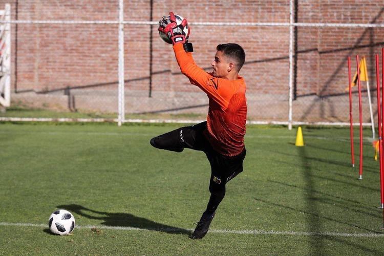 8 - Carlos Olses (Deportivo La Guaira) - Nota: 7.87