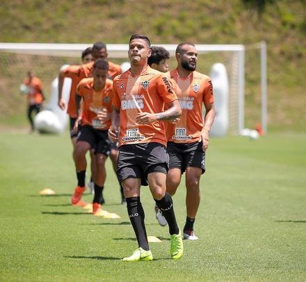 Atlético encerra preparação para encarar o Cruzeiro