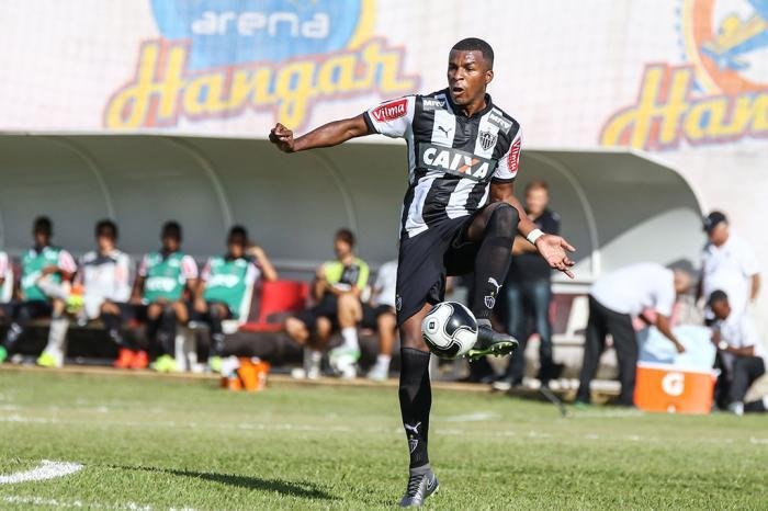 Frickson Erazo (2016) - zagueiro equatoriano fez 48 jogos pelo Atlético e não balançou as redes