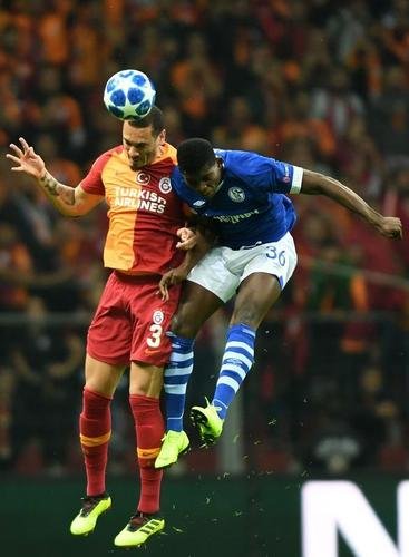 Maicon defendeu o Galatasaray da Turquia na temporada 2017/2018 e em parte de 2019