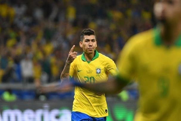 Fotos da vitria do Brasil sobre a Argentina, por 2 a 0, no Mineiro, pela semifinal da Copa Amrica; Gabriel Jesus e Firmino marcaram os gols da seleo em BH