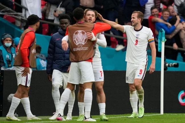 Fotos do gol de Harry Kane, da Inglaterra, sobre a Alemanha, em Wembley. Ingleses venceram por 2 a 0 e avan�aram �s quartas de final da Eurocopa