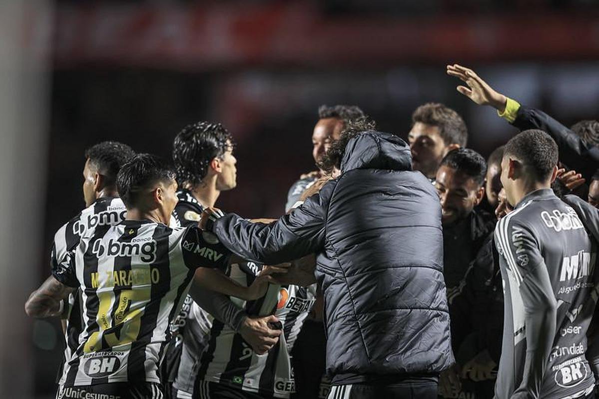 So Paulo e Atltico se enfrentaram nesta tera-feira (1/11) pela 35 rodada do Campeonato Brasileiro