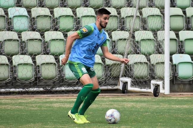 O Amrica segue com treinos preparatrios para a disputa do Campeonato Mineiro 2021. Comandados pelo auxiliar tcnico Mrcio Hahn, jogadores da base americana - e tambm os que tiveram menos oportunidades na temporada 2020 - realizam atividades voltadas ao Estadual.