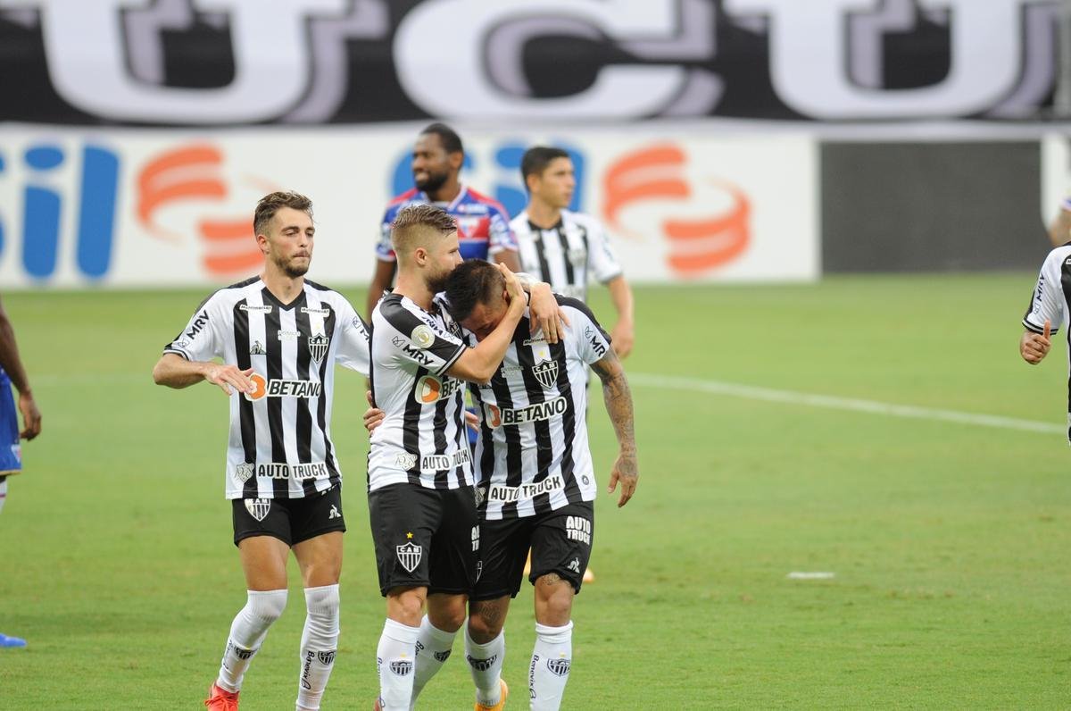 Fotos do duelo entre Atltico e Fortaleza, no Mineiro, em Belo Horizonte, pela 33 rodada do Campeonato Brasileiro