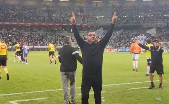 Sob nova direção, agora é Felipão - Arquibancada do Galo