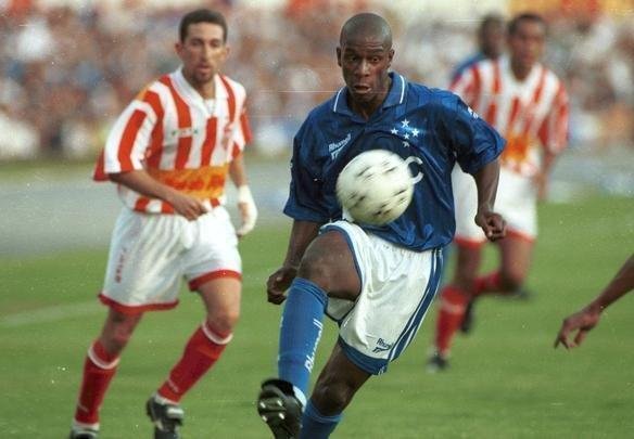 Cleisson foi um dos destaques do Cruzeiro na final do Mineiro de 1997