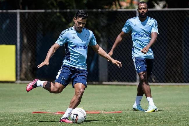 Imagens do treino do Cruzeiro desta segunda-feira (20), na Toca da Raposa II, em Belo Horizonte