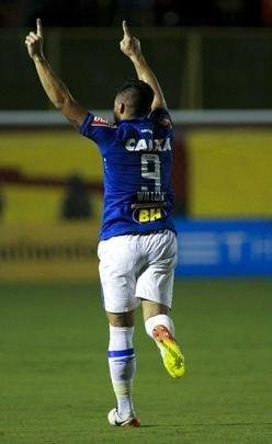 Vitória e Cruzeiro se enfrentaram pela terceira fase da Copa do Brasil, no Barradão, em Salvador
