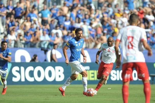 Fotos de Cruzeiro x Tupynambs, no Mineiro, pela sexta rodada do Campeonato Mineiro (Alexandre Guzanshe/EM D.A Press)