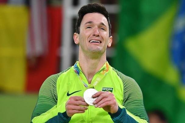 Brasileiros Diego Hypolito e Arthur Nory conquistaram a medalha de prata e bronze, respectivamente, na prova de solo da ginstica nos Jogos Olmpicos do Rio de Janeiro