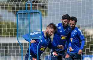 Fotos do primeiro treino de Rafael Sobis na volta ao Cruzeiro, nesta segunda