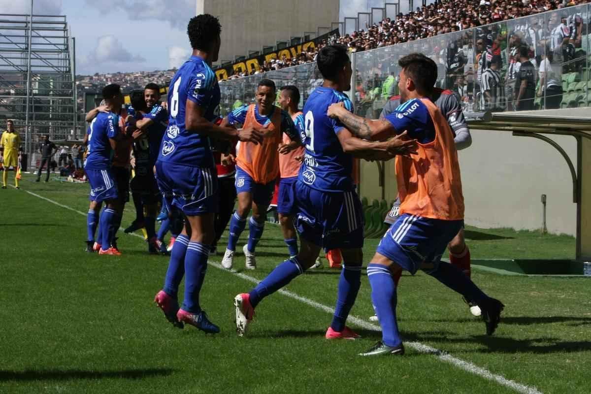 Imagens de Atltico x Ponte Preta